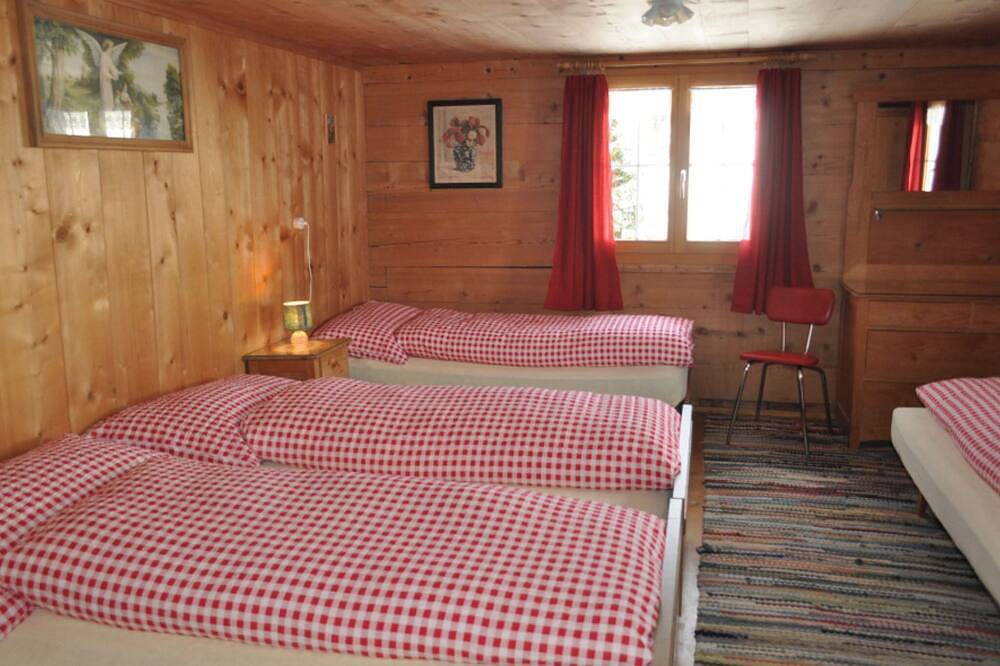 Ganze Wohnung, Gürgetschhof, (St. Antönien). in St. Antönien, Rätikon Gebirgsgruppe