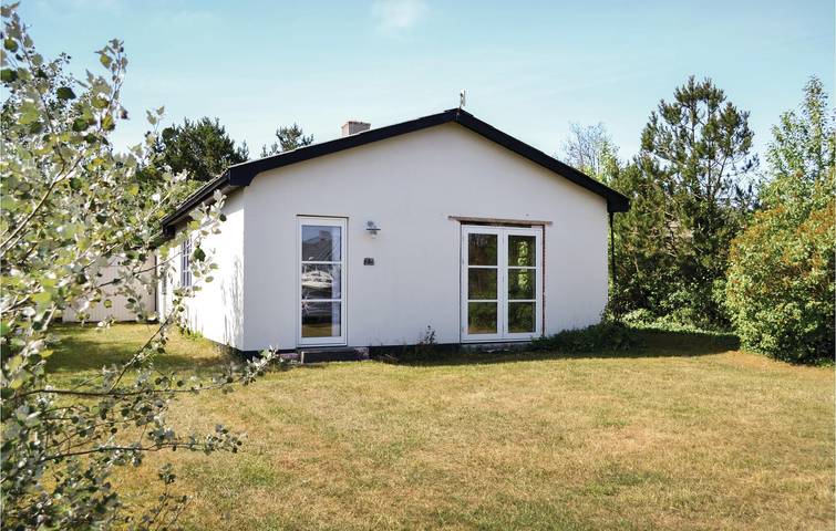 Ferieudlejning for 6 personer, med Terrasse og Have i Nymindegab