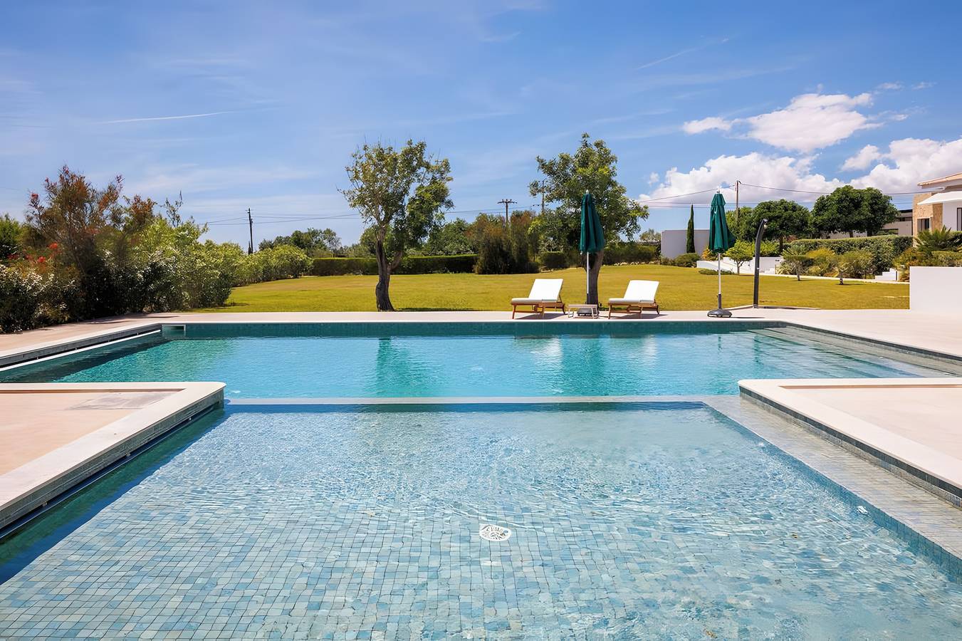 Entire apartment, Quinta da rosa a 5 minuti dalla spiaggia di benagil carvalho centeanes. in Carvoeiro, Lagoa