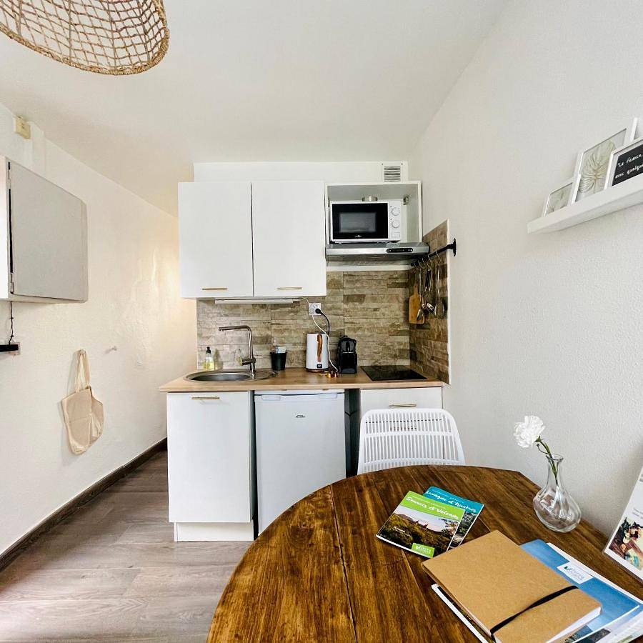 One-Bedroom House in Châtel-Guyon, Parc naturel régional des Volcans d'Auvergne