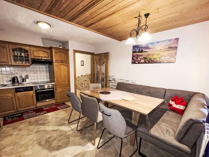 Ferienwohnung für 10 Personen, mit Garten und Ausblick sowie Balkon im Ski-Optimal Hochzillertal - 4