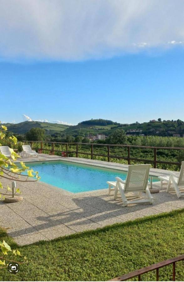 Appartamento per 2 persone, con Giardino e Piscina a Neive