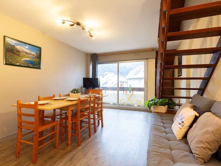Location de vacances pour 8 personnes, avec Balcon à Saint-Lary