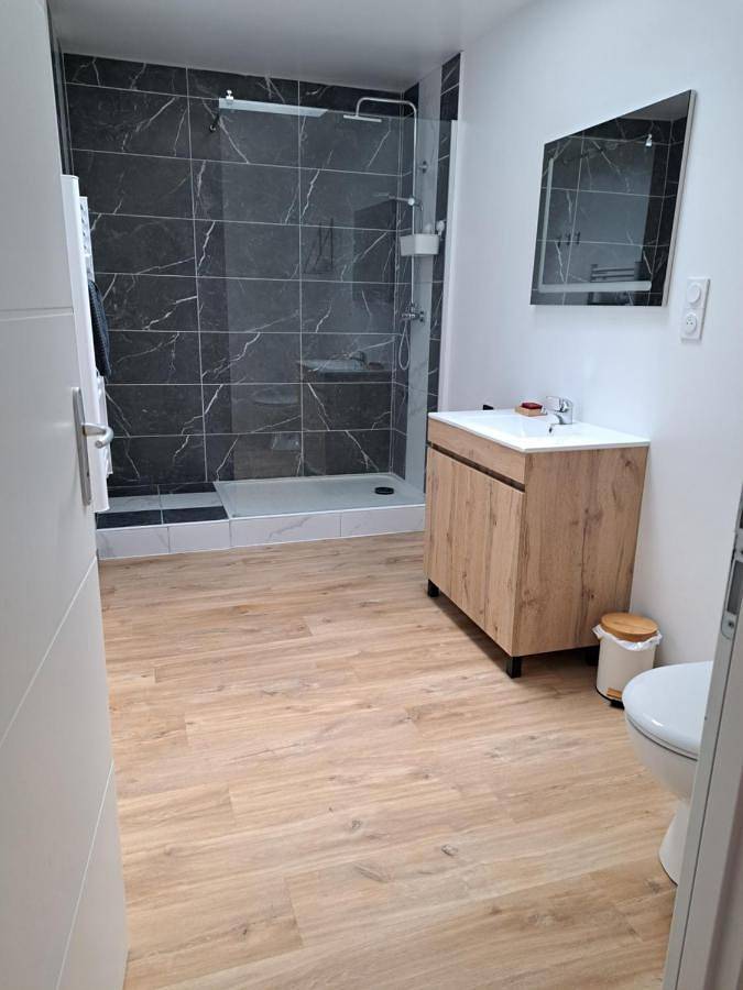 Location de vacances pour 10 personnes, avec vue et jardin à Haybes - 4