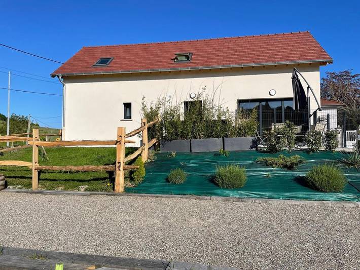 Maison de vacances pour 6 personnes, avec jacuzzi et jardin, adapté aux familles dans le Jura - 2