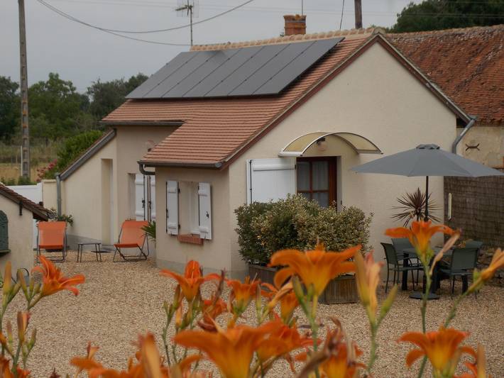 Gîte pour 2 personnes, avec terrasse et jardin