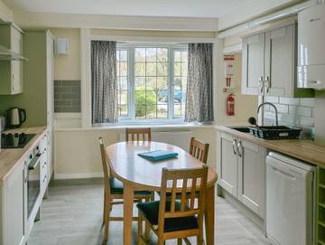 Holiday Rental for 5 People in Red Wharf Bay, Isle of Anglesey, Photo 3