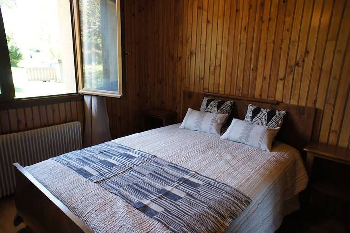 Location de vacances pour 12 personnes, avec Terrasse et Jardin à Espinchal - 3