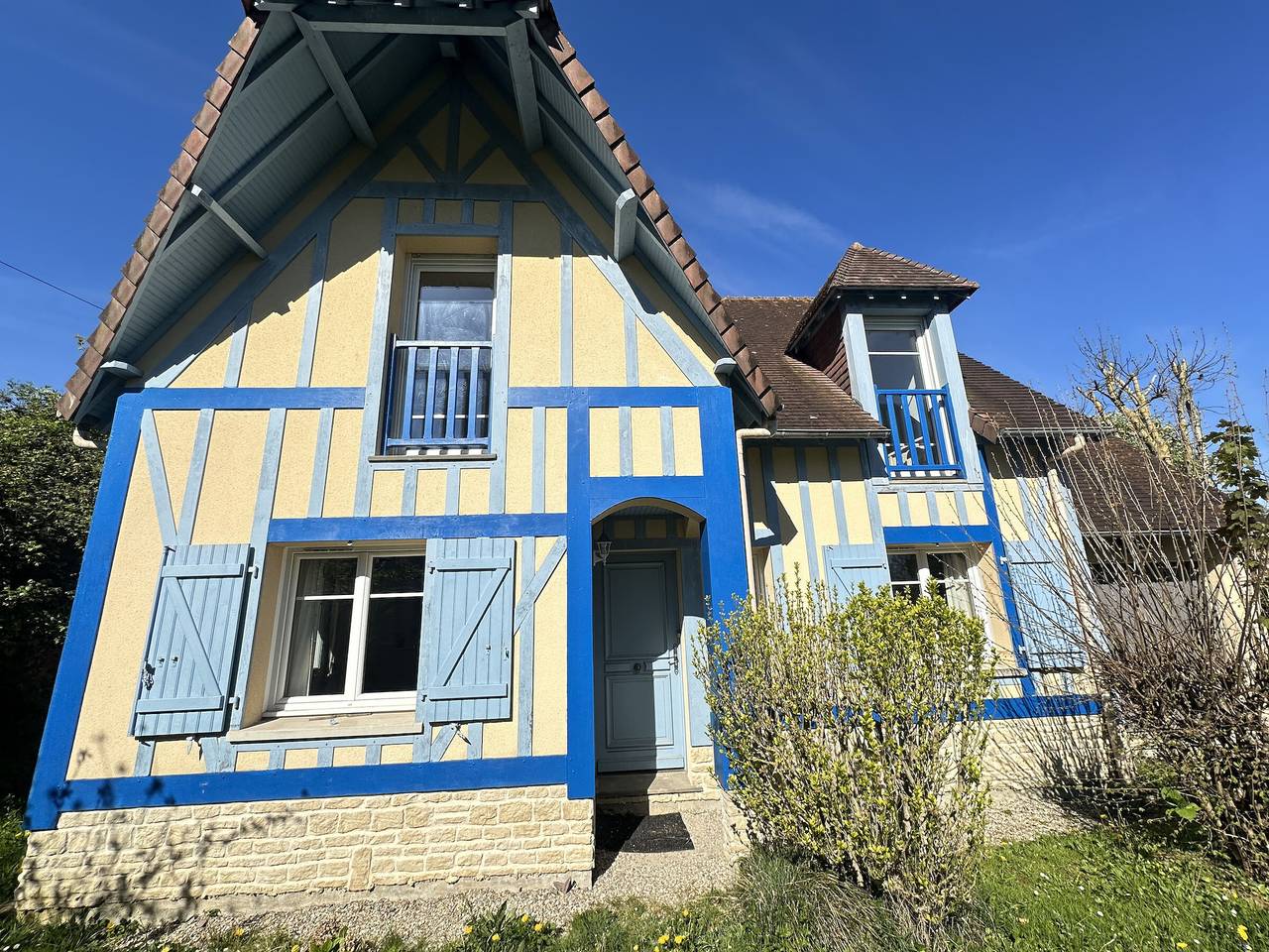 Grande Villa avec Jardin, Proche Plage et Centre de Villers-sur-Mer in Villers-sur-Mer, Région de Lisieux