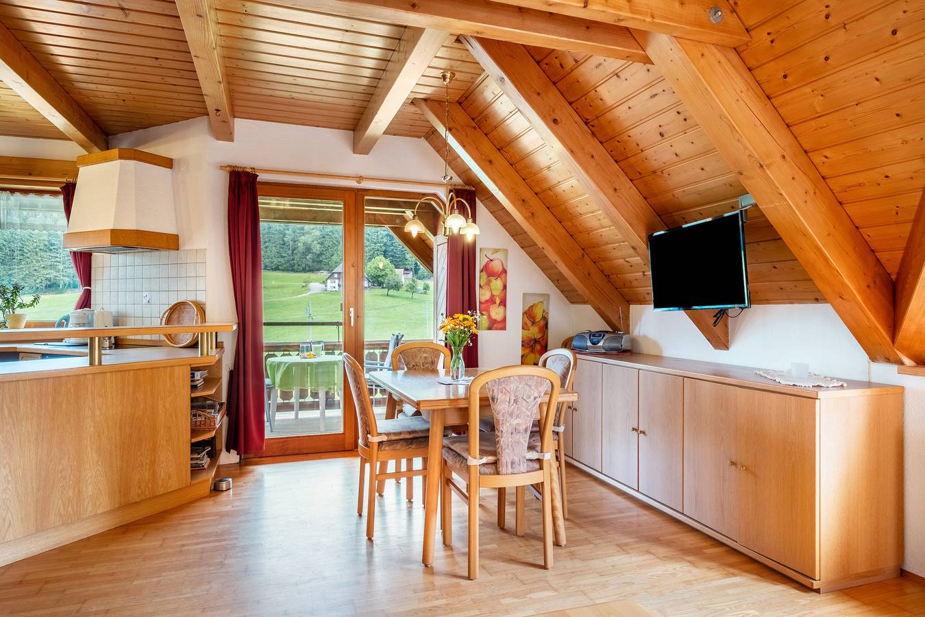 Ganze Wohnung, Ferienwohnung 'Weiherblick' mit Seeblick, Balkon und Wi-Fi in Hornberg, Mittlerer Schwarzwald