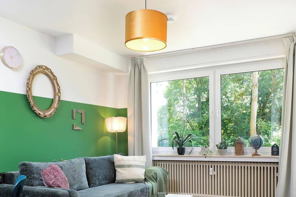 Ganze Wohnung, Daines Oase, ruhig, Tiefgarage, Terrasse, nahe Düsseldorf in Alt-Erkrath, Erkrath
