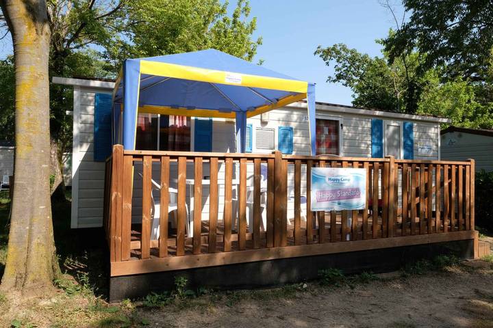Maison mobile avec climatisation et terrasse in Sithonie