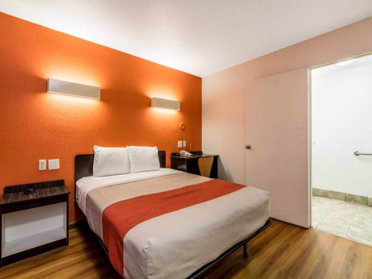 Apartamento entero, 1 Rey|Mob Acc|Ri Shwr|Nsmk in New Orleans, Lake Pontchartrain