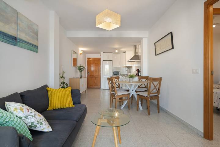 Entire apartment, Apartamento Milo: vistas al mar, Wi-Fi y aire acondicionado in Playa de los Bateles (Conil de la Frontera), Conil de la Frontera