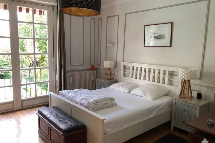 Location de vacances pour 10 personnes, avec balcon et jardin à Billère - 2