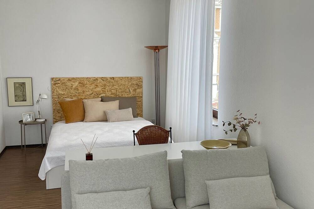 Ganze Wohnung, Superior Apartment: Citylage Museen Schlösser Phantasialand-Shuttle vor der Tür in Phantasialand, Brühl
