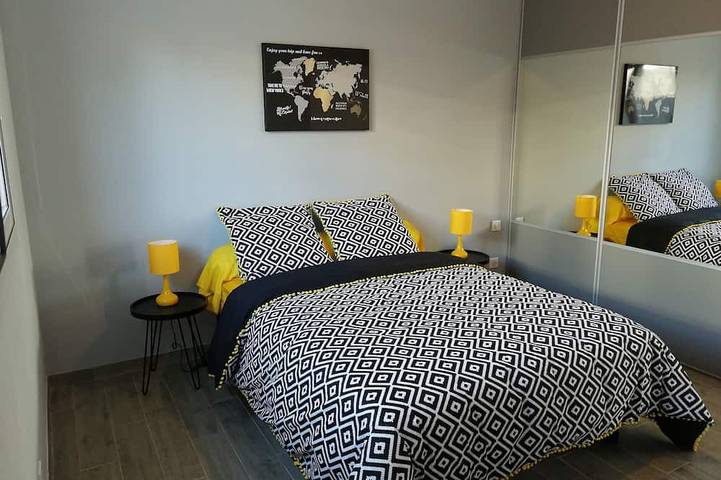 Location de vacances pour 12 personnes, avec jacuzzi ainsi que terrasse et jardin dans Plage d'Agosta - 3