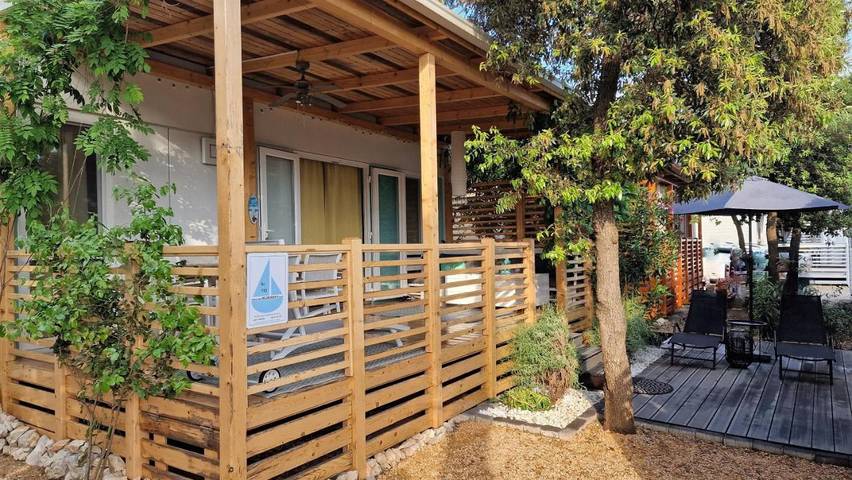Camping für 6 Personen, mit Garten in Biograd na Moru