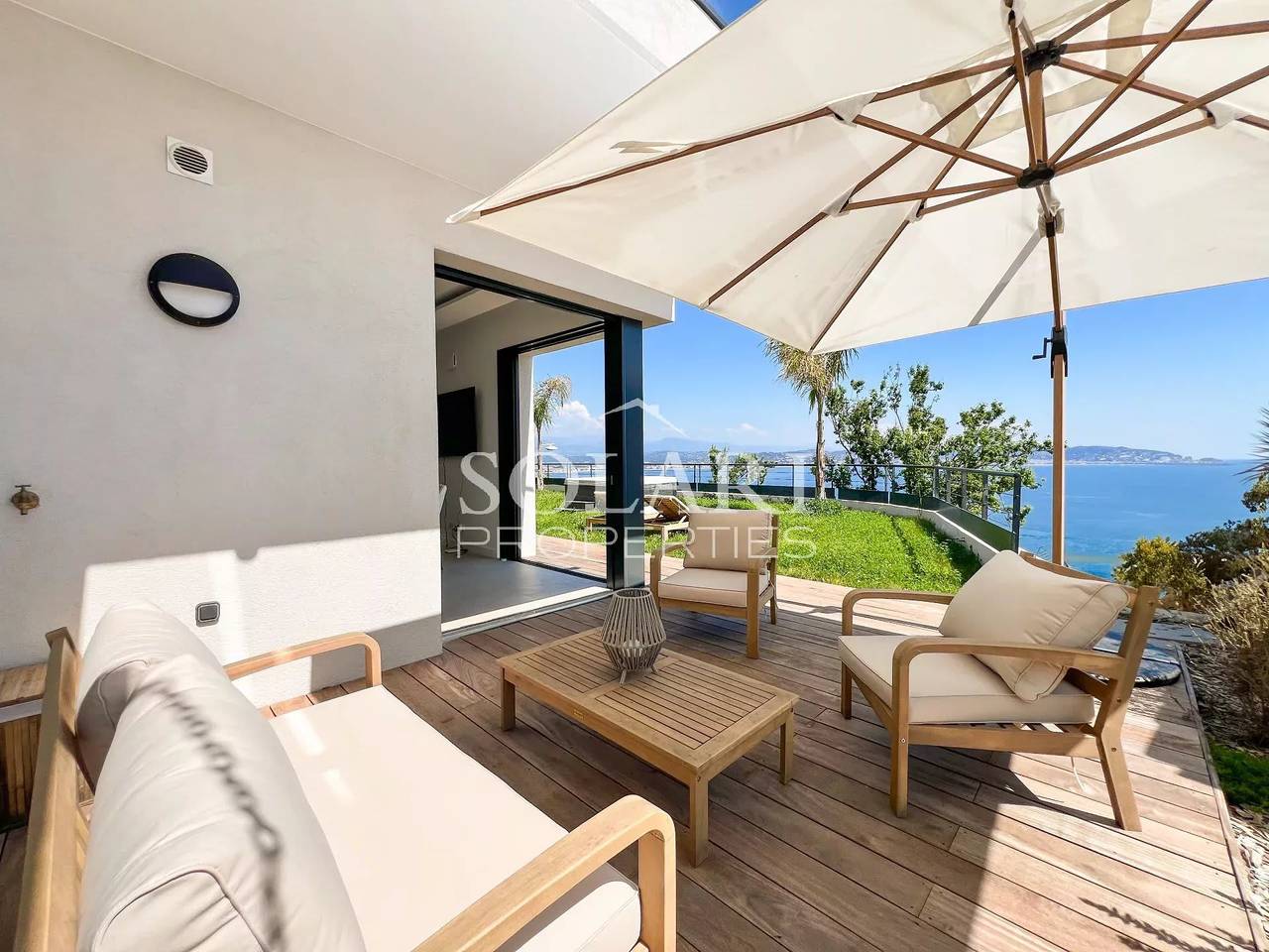 Appartement entier, Appartement de vacances pour 4 personnes avec jardin in Théoule-sur-Mer, Massif de l'Esterel