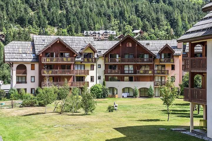 Chalet pour 4 personnes, avec Terrasse ainsi que Sauna et Vue dans Serre Chevalier - 3