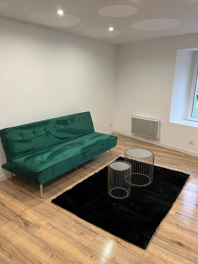 Two-Bedroom House in Saint-Germain-le-Guillaume, Mayenne