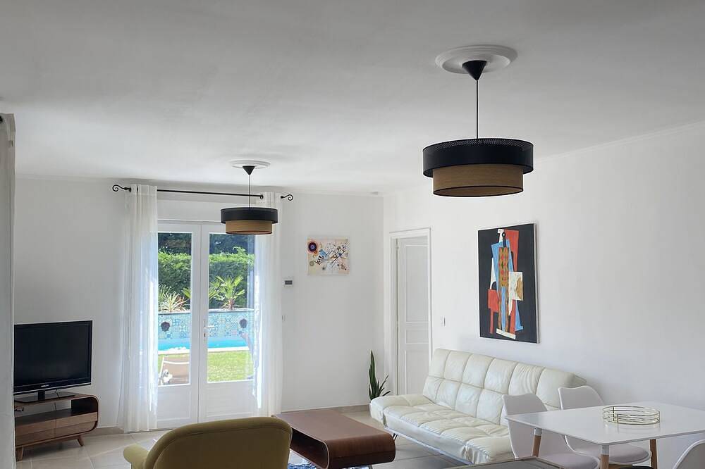 Appartement entier, Annexe de mas provençal avec jardin et piscine privee et chauffee in Orange, Vaucluse