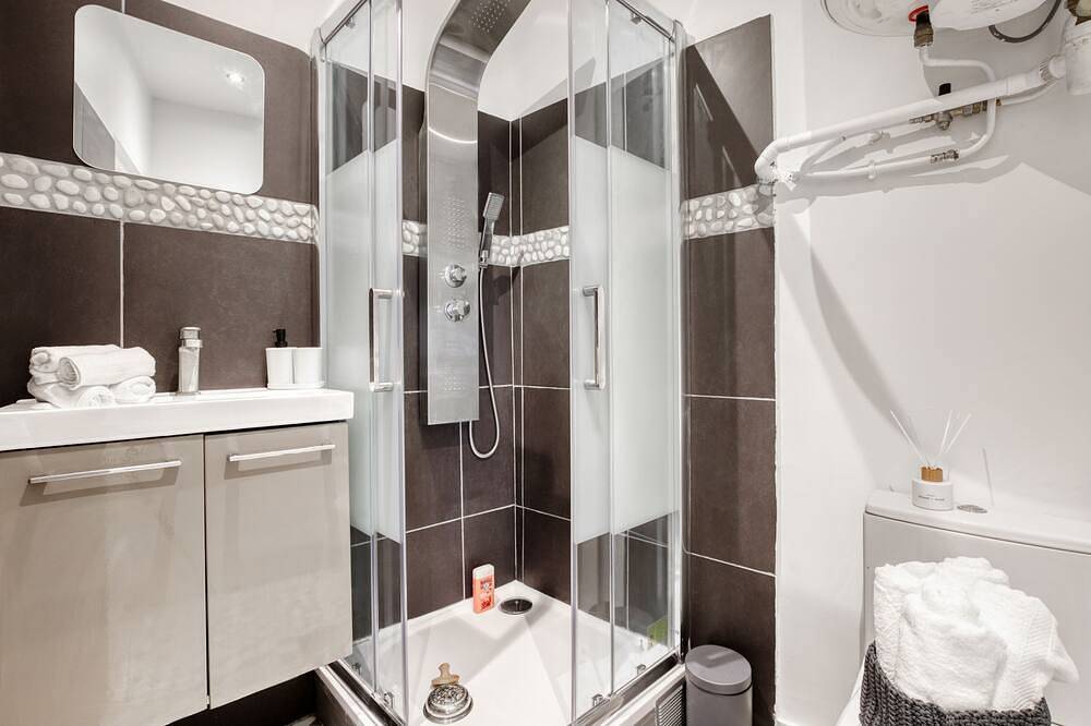 Entire apartment, Le Baldaquin, Lac-d'enghien, Paris Cdg, Stade de France in Montmorency, Val-d'Oise