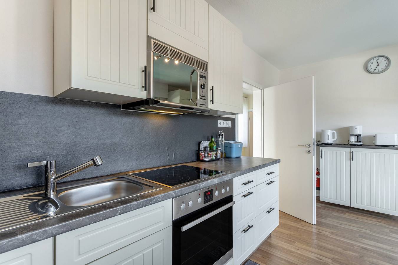 Ganze Wohnung, Ferienwohnung im Obergeschoss mit privatem Balkon und Internet in Brilon, Hochsauerlandkreis