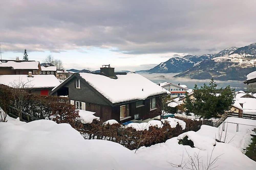 Ganze Wohnung, Petrani by Interhome in Emmetten, Vierwaldstättersee