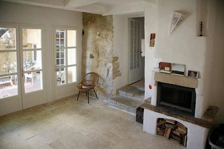 Location de vacances pour 8 personnes, avec terrasse ainsi que vue et jardin à Sanilhac-Sagriès - 2