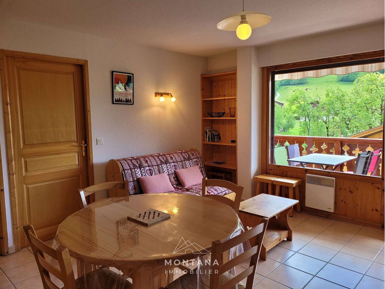 Entire apartment, Beautiful 4-pers. apartment with balcony and garage in Grand-Bornand in Le Grand-Bornand, Annecy region