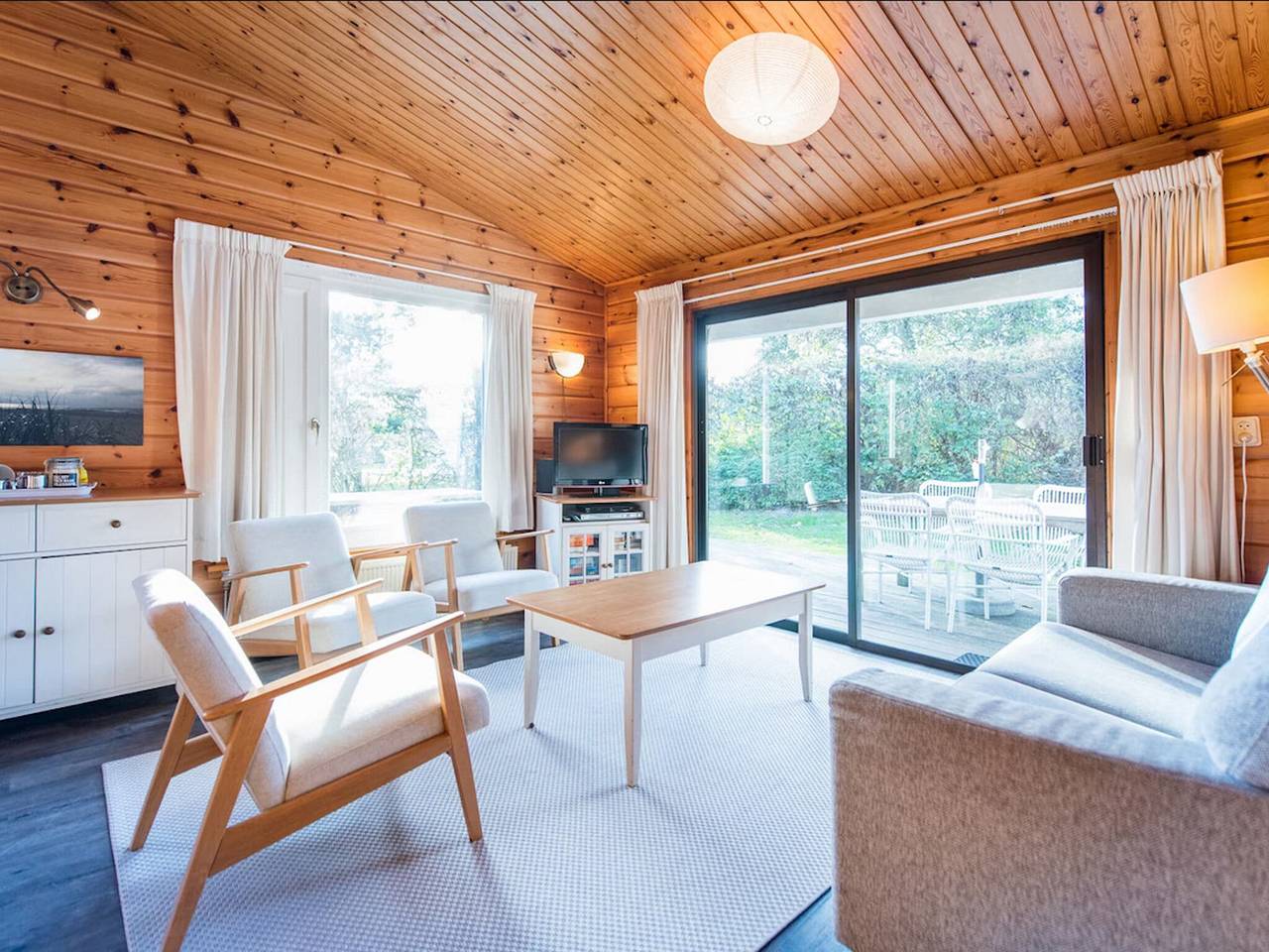 Prachtige bungalow in Hollum in Hollum, Nederlandse waddeneilanden