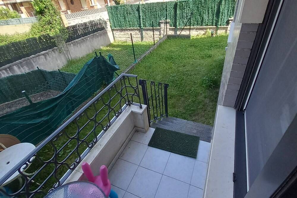 Entire apartment, Maravilloso Bajo con Gran Jardín in Noja, Cantabrian Coast