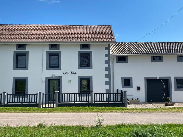 Gîte pour 5 personnes, avec Jacuzzi ainsi que Jardin et Sauna à Plombières-les-Bains