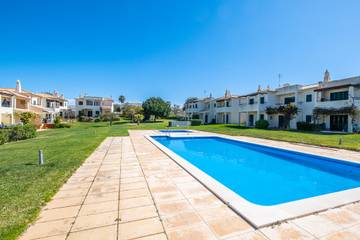 Casa De Férias para 4 Pessoas em Pêra, Alcantarilha e Pêra, Foto 3