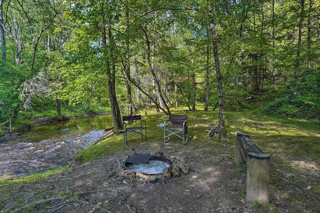 Abgeschiedene Tellico Plains Cabin auf 25 Private Acres! in Monroe County (TN)