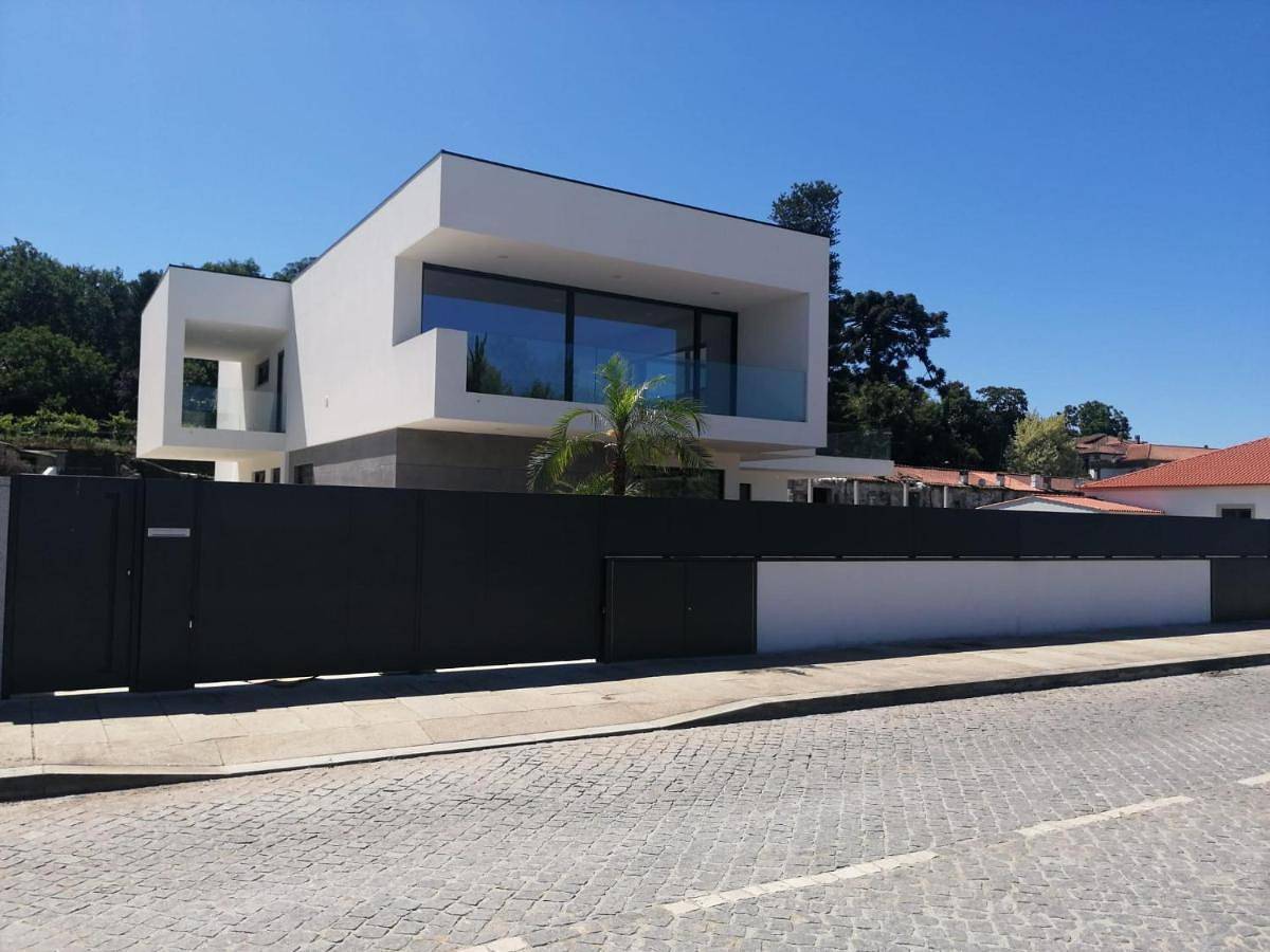 Three-Bedroom Villa in Arca e Ponte de Lima, Distrito de Viana do Castelo