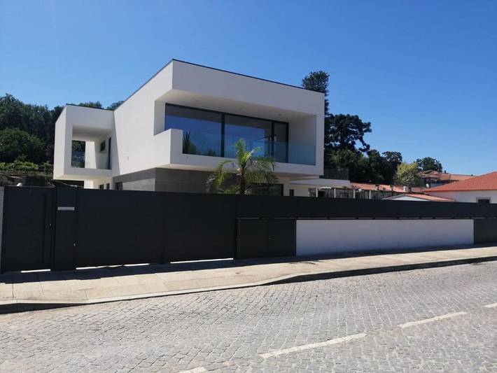 Location de vacances pour 6 personnes, avec Balcon et Terrasse ainsi que Jardin et Vue à Ponte de Lima