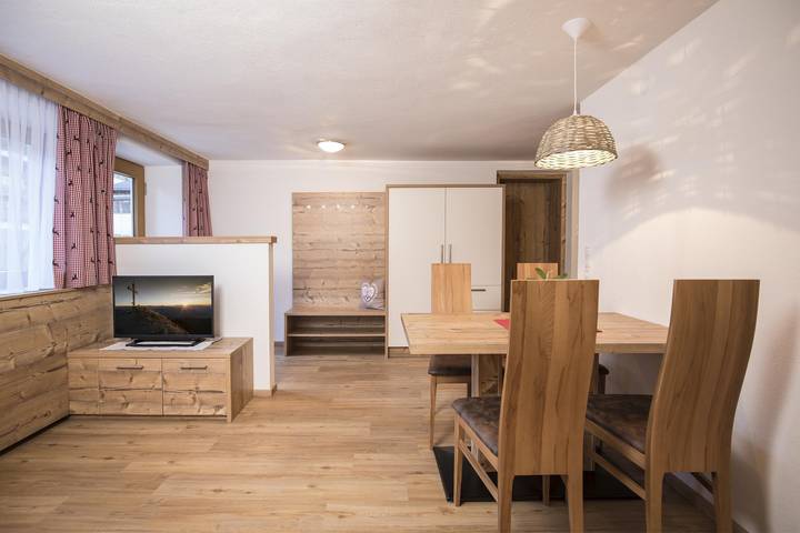 Ferienhaus für 4 Personen, mit Balkon und Terrasse sowie Garten und Ausblick in Reith im Alpbachtal - 4