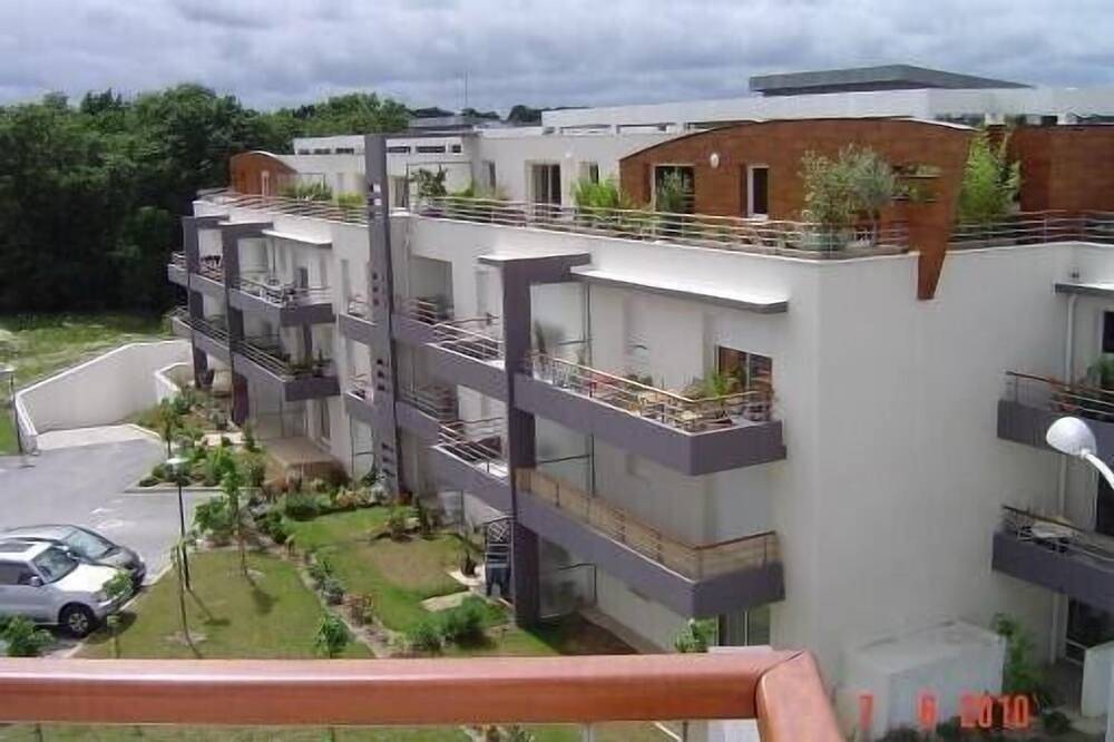 Entire apartment, Vannes charming 30m2 apartment with large terrace and garage in Vannes, Côte des Mégalithes