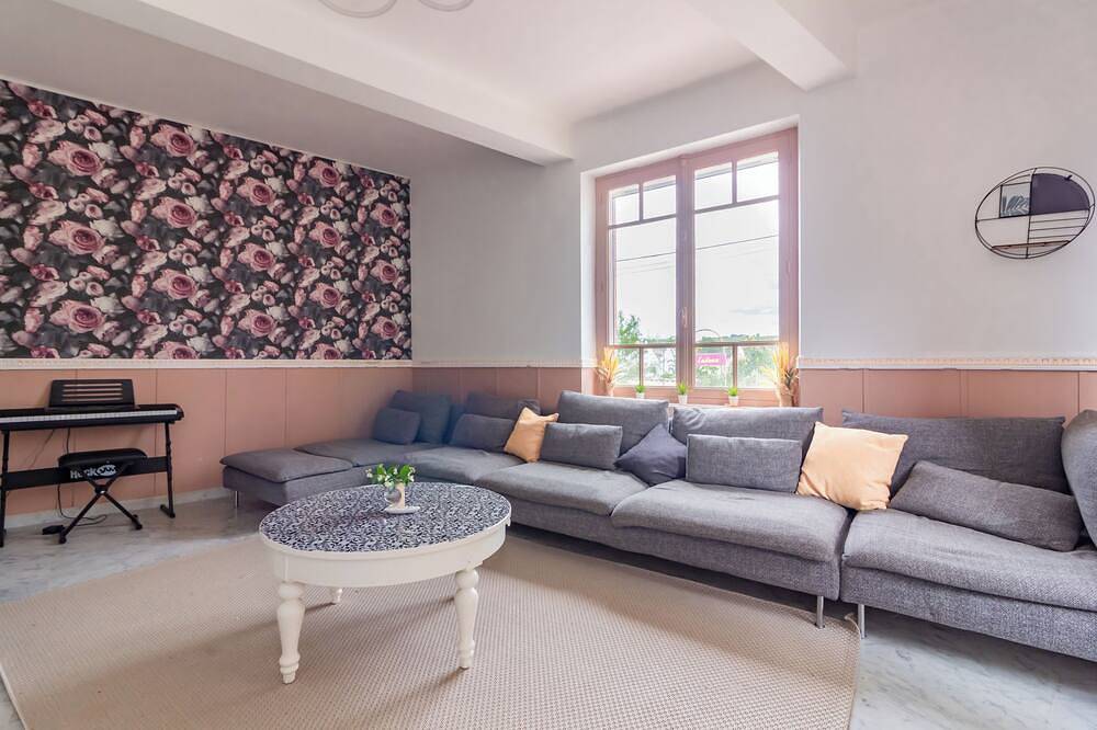 Belle maison familiale avec piscine privée in Lézat-sur-Lèze, Ariège