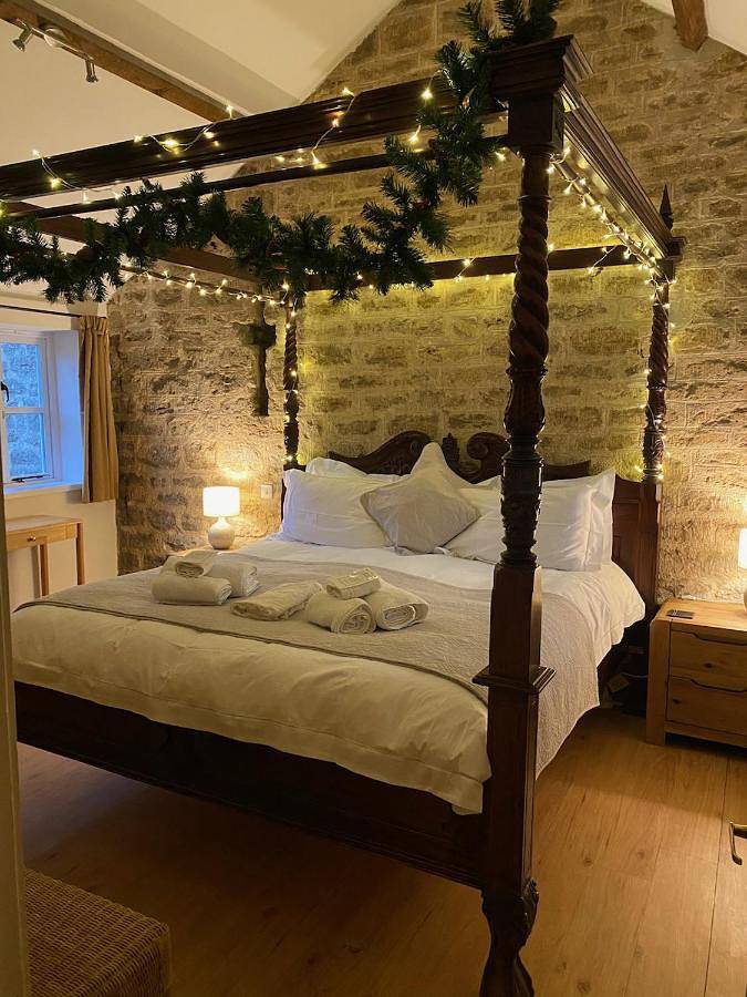 One-Bedroom House in Burton Bradstock, Dorset