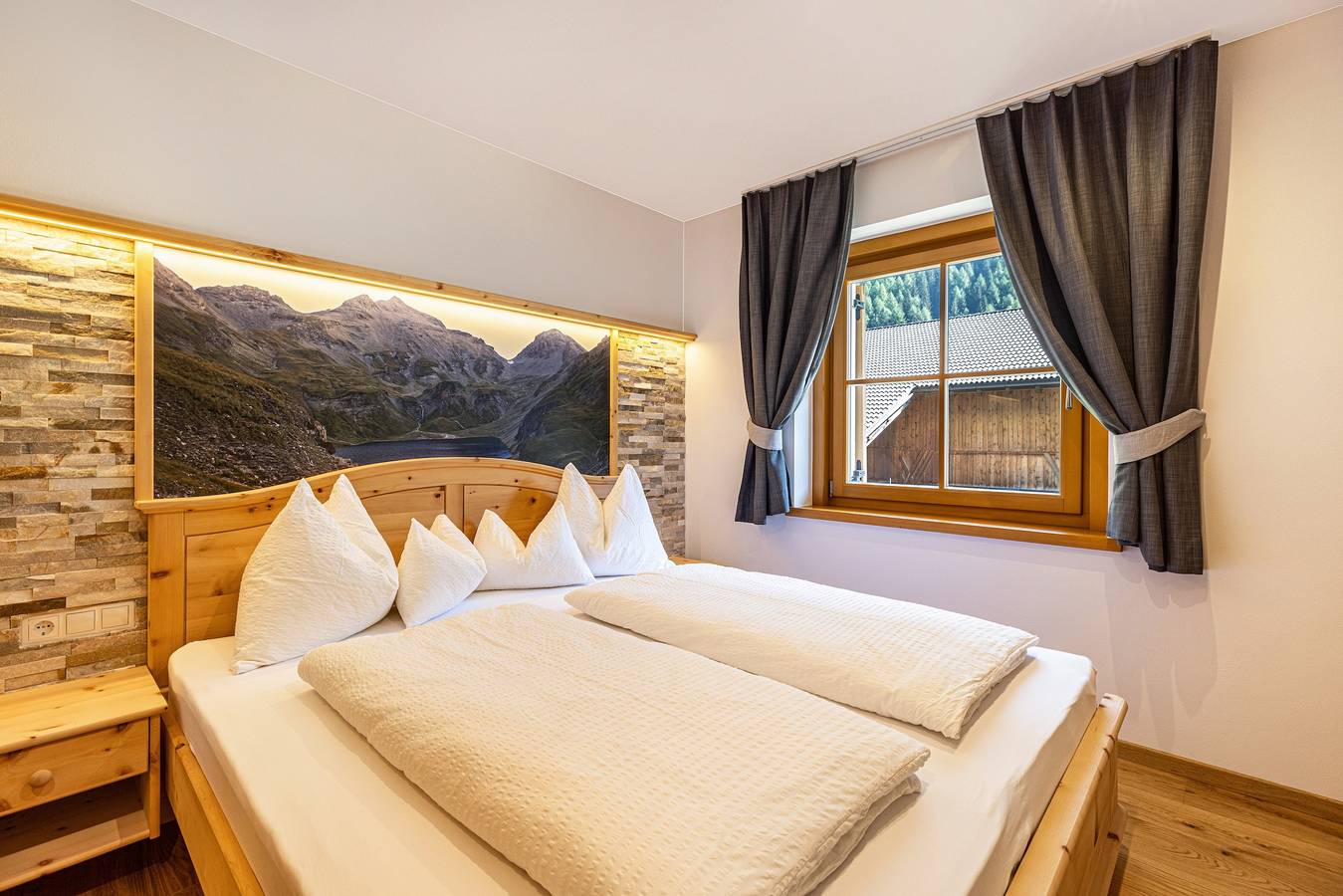 Entire apartment, Apartment "Lechnerhof Wilde Kreuzspitze" Near the Ski Area with Mountain View and Wi-Fi in Valles, Mühlbach