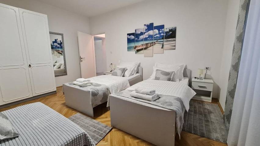 B&b per 6 persone, con Balcone e Terrazza nonché Panorama a Fiume Croazia