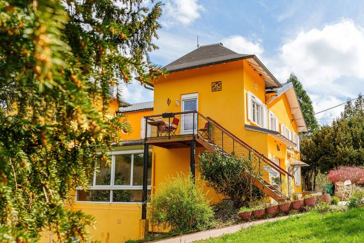 Vakantieappartement voor 10 personen, met Balkon en Tuin