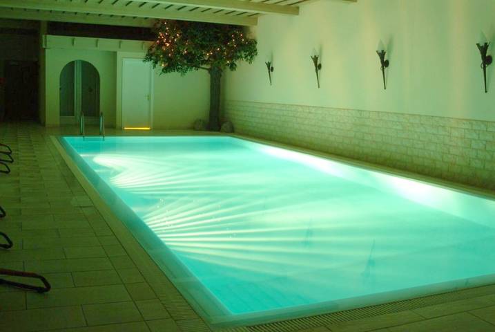 Hôtel pour 2 personnes, avec piscine ainsi que terrasse et sauna