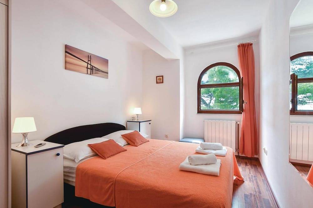 Geheel appartement, Geweldig appartement in Jesenice met. in Jesenice, Split-Dalmatië