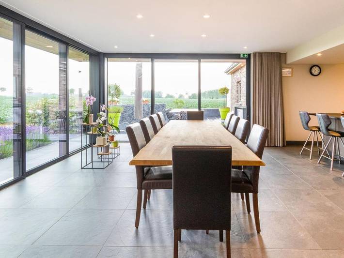 Location de vacances pour 10 personnes, avec sauna et terrasse ainsi que jardin et jacuzzi dans Roesbrugge-Haringe - 3