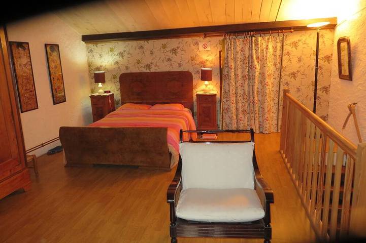 Gîte pour 6 personnes, avec jardin à Maillé - 4