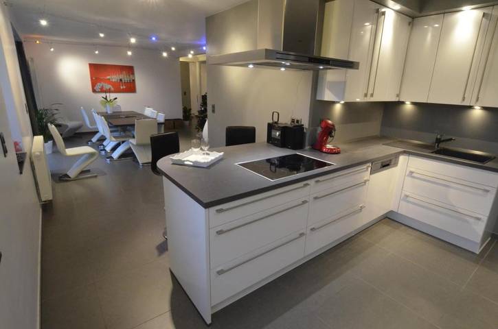 Location de vacances pour 12 personnes, avec jardin ainsi que sauna et vue, animaux acceptés dans Sougné-Remouchamps - 4